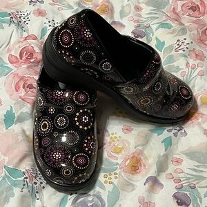 Ingaro Nursing Clogs Brandy Women Size 8M
